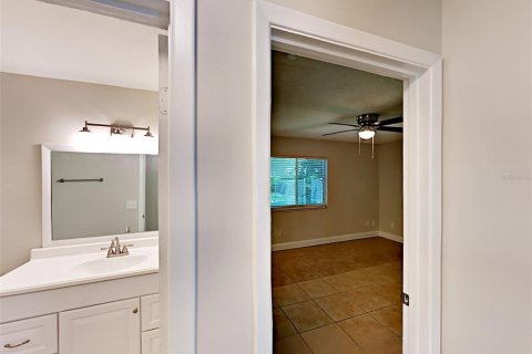 House in Orlando, Florida 4 bedrooms, 97.55 sq.m. № 1765553 - photo 5