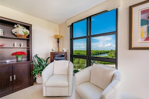 Condominio en venta en Key Biscayne, Florida, 2 dormitorios, 165.55 m2 № 1981903 - foto 8