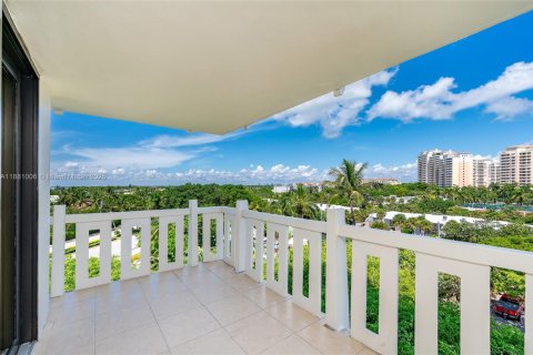 Condominio en venta en Key Biscayne, Florida, 2 dormitorios, 165.55 m2 № 1981903 - foto 2