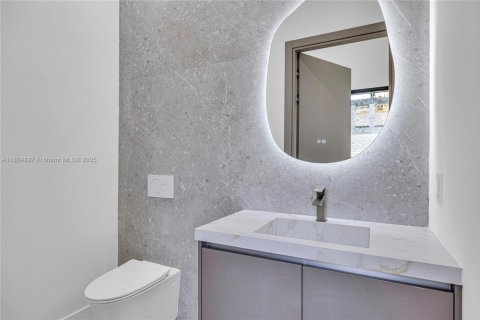 Townhouse in Fort Lauderdale, Florida 3 bedrooms, 233.09 sq.m. № 1794402 - photo 12