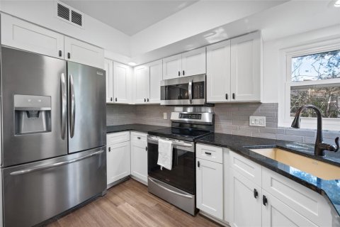 Condominio en venta en Largo, Florida, 2 dormitorios, 142.51 m2 № 2354506 - foto 21