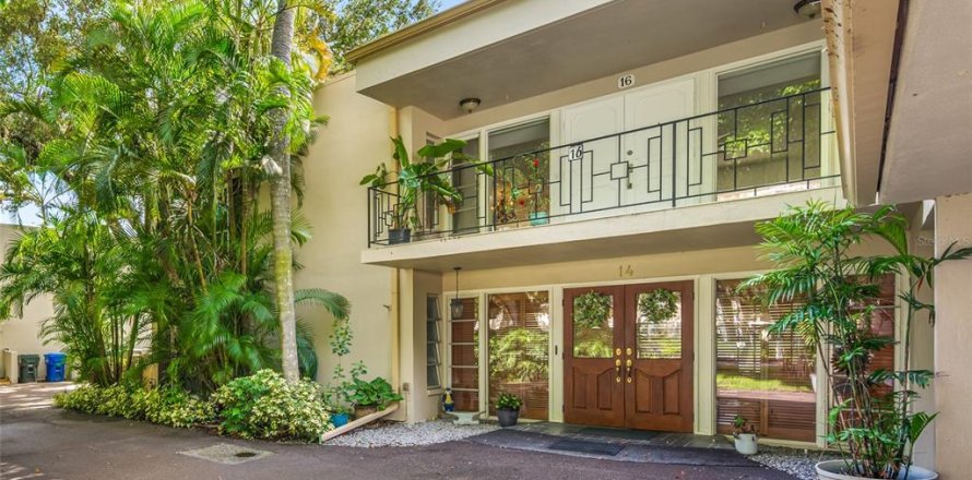 Condominio en Largo, Florida, 2 dormitorios  № 2354506