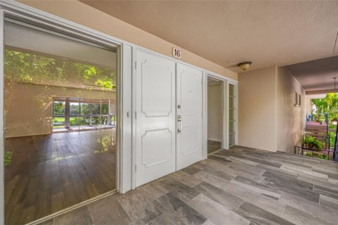 Condominio en venta en Largo, Florida, 2 dormitorios, 142.51 m2 № 2354506 - foto 2