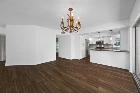 Condominio en venta en Largo, Florida, 2 dormitorios, 142.51 m2 № 2354506 - foto 16