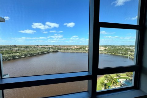 Condo in Sunrise, Florida, 2 bedrooms  № 1927711 - photo 21