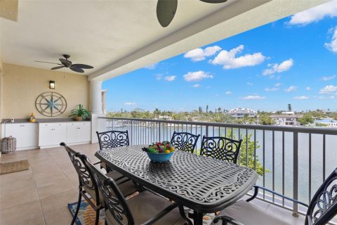 Condominio en venta en Saint Pete Beach, Florida, 3 dormitorios, 206.61 m2 № 1813238 - foto 7