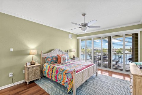 Condominio en venta en Saint Pete Beach, Florida, 3 dormitorios, 206.61 m2 № 1813238 - foto 23