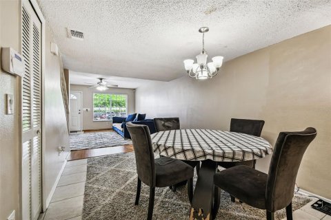 Touwnhouse à vendre à Tampa, Floride: 2 chambres, 119.66 m2 № 1903645 - photo 13