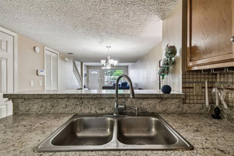 Touwnhouse à vendre à Tampa, Floride: 2 chambres, 119.66 m2 № 1903645 - photo 19