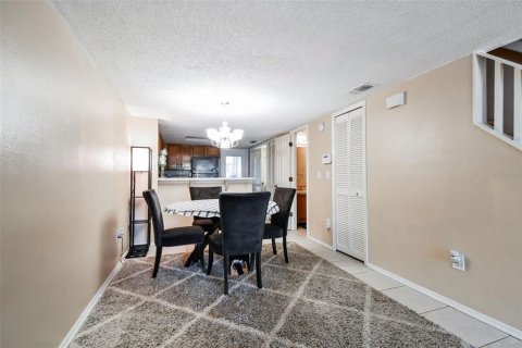 Touwnhouse à vendre à Tampa, Floride: 2 chambres, 119.66 m2 № 1903645 - photo 12