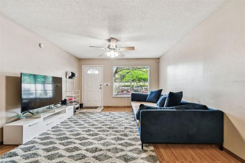 Touwnhouse à vendre à Tampa, Floride: 2 chambres, 119.66 m2 № 1903645 - photo 8