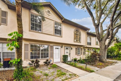 Touwnhouse à vendre à Tampa, Floride: 2 chambres, 119.66 m2 № 1903645 - photo 3