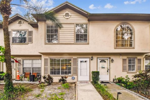 Touwnhouse à vendre à Tampa, Floride: 2 chambres, 119.66 m2 № 1903645 - photo 2