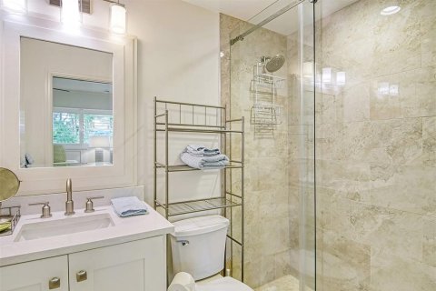 Condo in Sarasota, Florida, 1 bedroom № 2204502 - photo 15