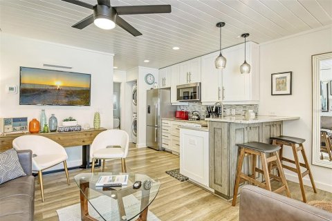 Condo in Sarasota, Florida, 1 bedroom № 2204502 - photo 6