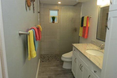 Condo in Daytona Beach, Florida, 2 bedrooms  № 2221945 - photo 7