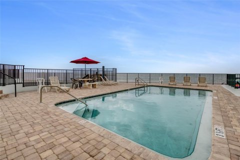Condo in Daytona Beach, Florida, 2 bedrooms  № 2221945 - photo 12