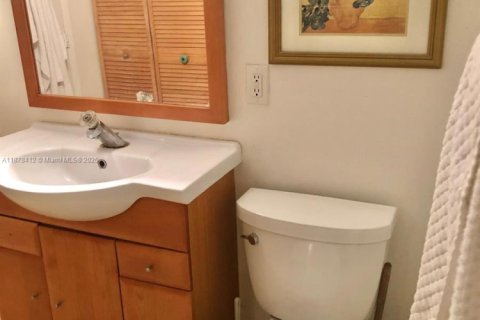 Casa en venta en Miami Beach, Florida, 3 dormitorios, 258.45 m2 № 1957003 - foto 19