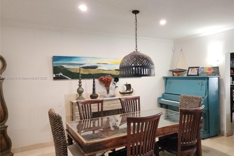 Casa en venta en Miami Beach, Florida, 3 dormitorios, 258.45 m2 № 1957003 - foto 5