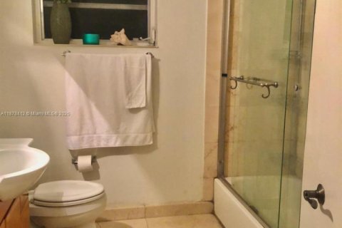 Casa en venta en Miami Beach, Florida, 3 dormitorios, 258.45 m2 № 1957003 - foto 18
