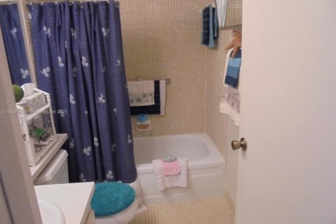Condo in Boca Raton, Florida, 2 bedrooms  № 1962018 - photo 3