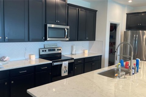 Casa en venta en Kissimmee, Florida, 3 dormitorios, 161.65 m2 № 1816251 - foto 3