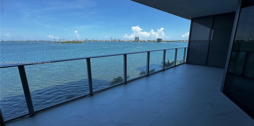 Condo à Miami, Floride, 3 chambres № 1857194