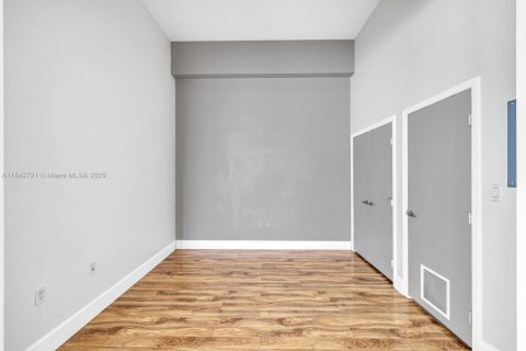 Copropriété à vendre à Miami, Floride: 2 chambres, 92.62 m2 № 1841198 - photo 14