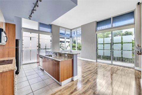 Copropriété à vendre à Miami, Floride: 2 chambres, 92.62 m2 № 1841198 - photo 3