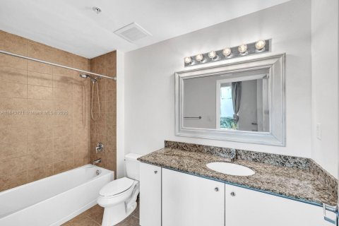 Copropriété à vendre à Miami, Floride: 2 chambres, 92.62 m2 № 1841198 - photo 12