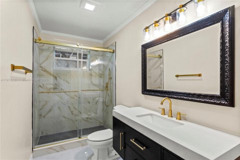 House in Davie, Florida 4 bedrooms, 203.64 sq.m. № 2015885 - photo 21