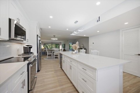 Condo in Jupiter, Florida, 2 bedrooms  № 2399635 - photo 4