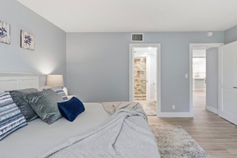 Condo in Jupiter, Florida, 2 bedrooms  № 2399635 - photo 11