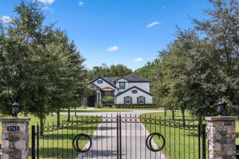 House in Sanford, Florida 4 bedrooms, 371.14 sq.m. № 1870884 - photo 3
