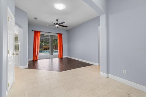 House in Ocoee, Florida 5 bedrooms, 252.04 sq.m. № 1870315 - photo 14