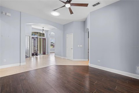 House in Ocoee, Florida 5 bedrooms, 252.04 sq.m. № 1870315 - photo 12