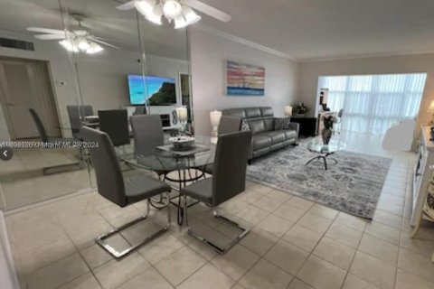 Condo in Lauderdale-by-the-Sea, Florida, 2 bedrooms  № 1978067 - photo 7