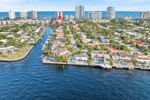 Condo in Lauderdale-by-the-Sea, Florida, 2 bedrooms  № 1978067 - photo 26