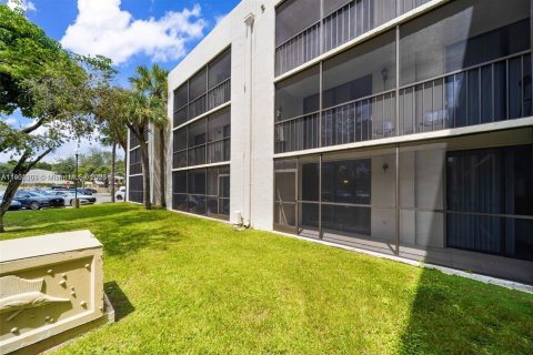 Copropriété à vendre à Miami, Floride: 2 chambres, 89.65 m2 № 1954634 - photo 21