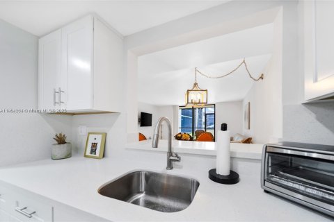 Copropriété à vendre à Miami, Floride: 2 chambres, 89.65 m2 № 1954634 - photo 5