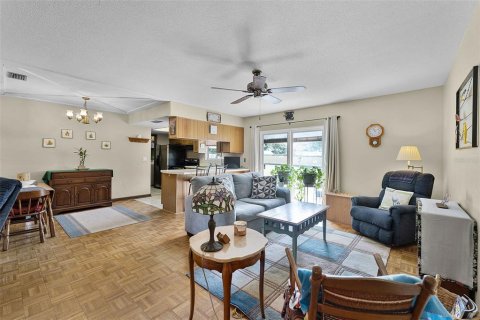 House in DeLand, Florida 3 bedrooms, 122.26 sq.m. № 1784736 - photo 29