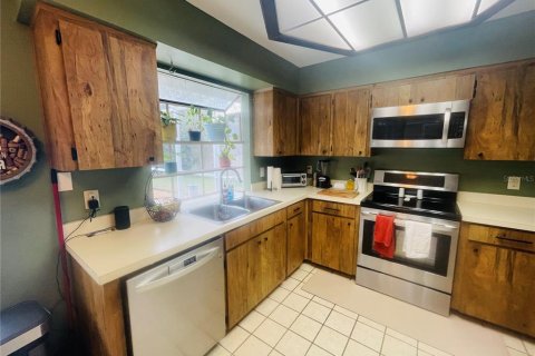 House in Orlando, Florida 3 bedrooms, 159.88 sq.m. № 1877007 - photo 9