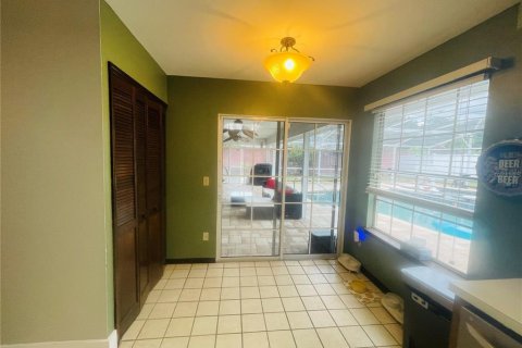 House in Orlando, Florida 3 bedrooms, 159.88 sq.m. № 1877007 - photo 8
