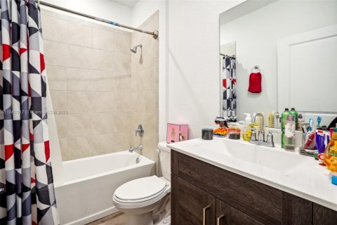 Купить таунхаус в Хомстед, Флорида 4 спальни, 127.65м2, № 1834294 - фото 6