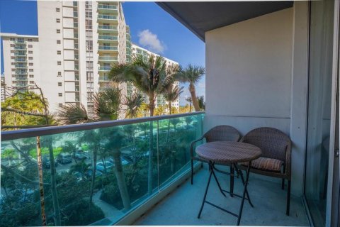 Condo in Hollywood, Florida, 1 bedroom  № 1859666 - photo 28