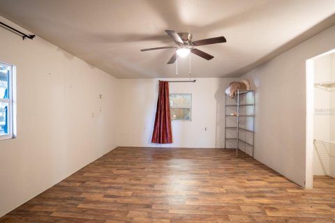 Propiedad comercial en venta en Davenport, Florida, 743.22 m2 № 980138 - foto 23