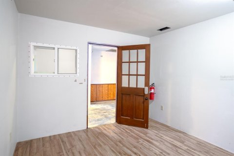 Propiedad comercial en venta en Davenport, Florida, 743.22 m2 № 980138 - foto 28