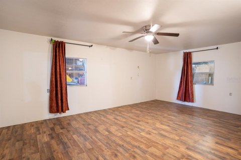 Propiedad comercial en venta en Davenport, Florida, 743.22 m2 № 980138 - foto 22