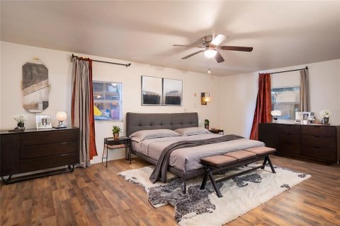 Propiedad comercial en venta en Davenport, Florida, 743.22 m2 № 980138 - foto 5