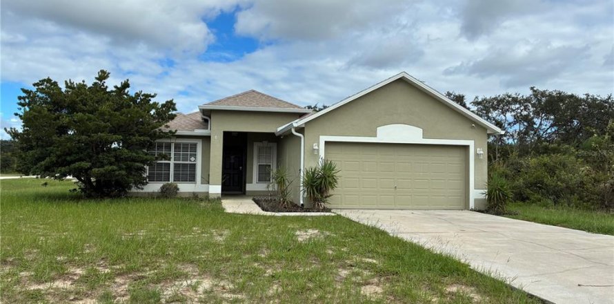 Casa en Kissimmee, Florida 3 dormitorios, 121.89 m2 № 1910052